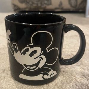 Black and white 12oz Mickey Mouse mug
